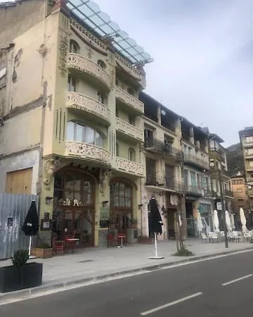 Un Lindo Piso Acogedor Desconectar En Apartament Sort